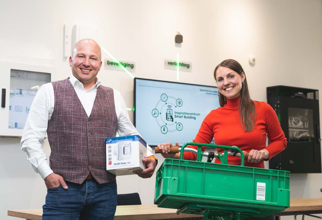 Vrouw man Soler & Palau groene krat